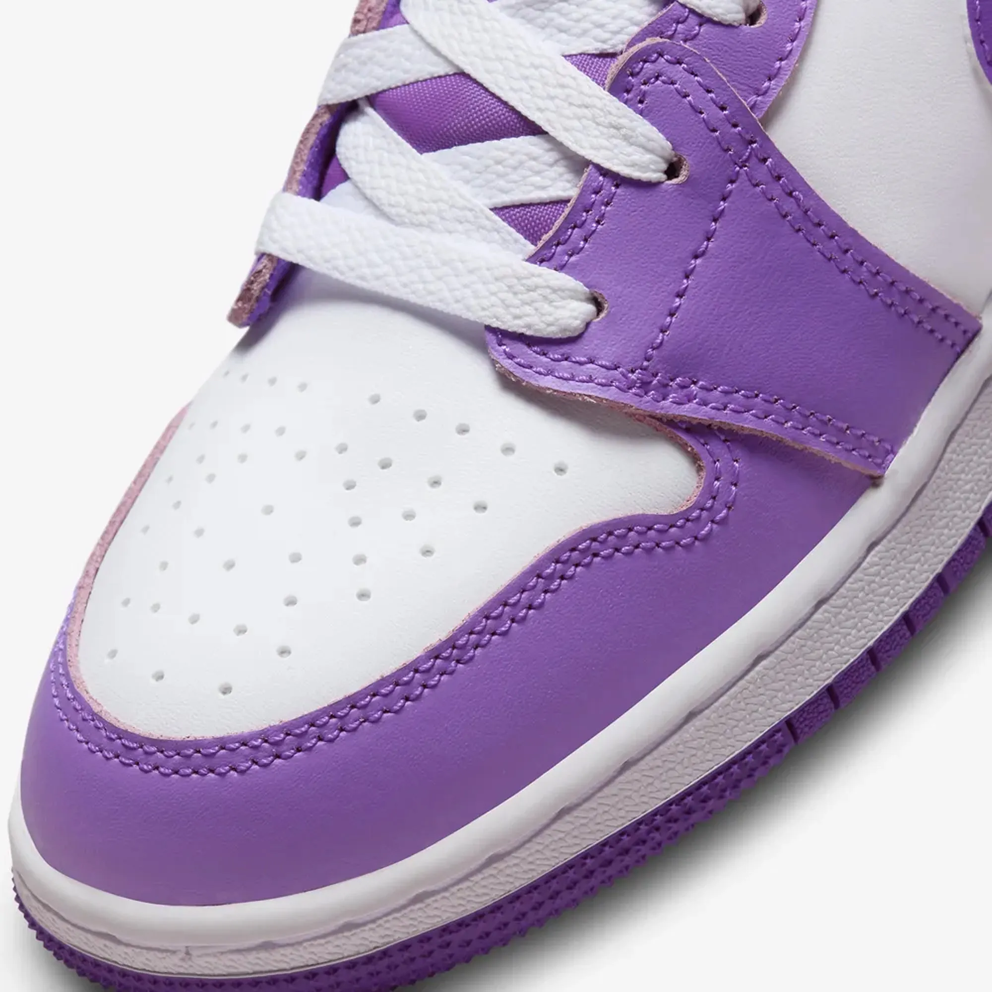 AIR JORDAN 1 MID 'PURPLE VENOM/WHITE' (GS)