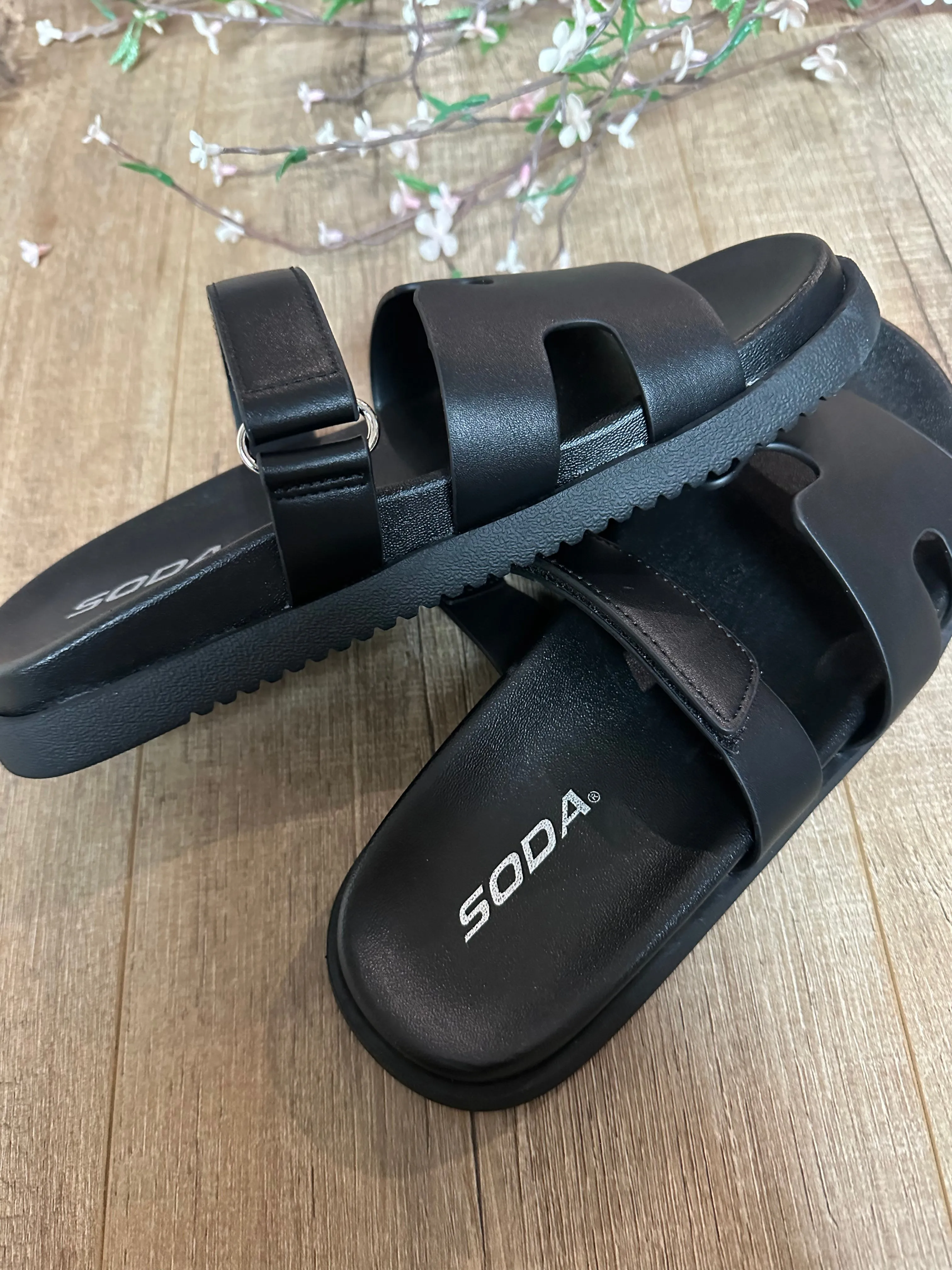 Bianca Slide Sandal (Soda)