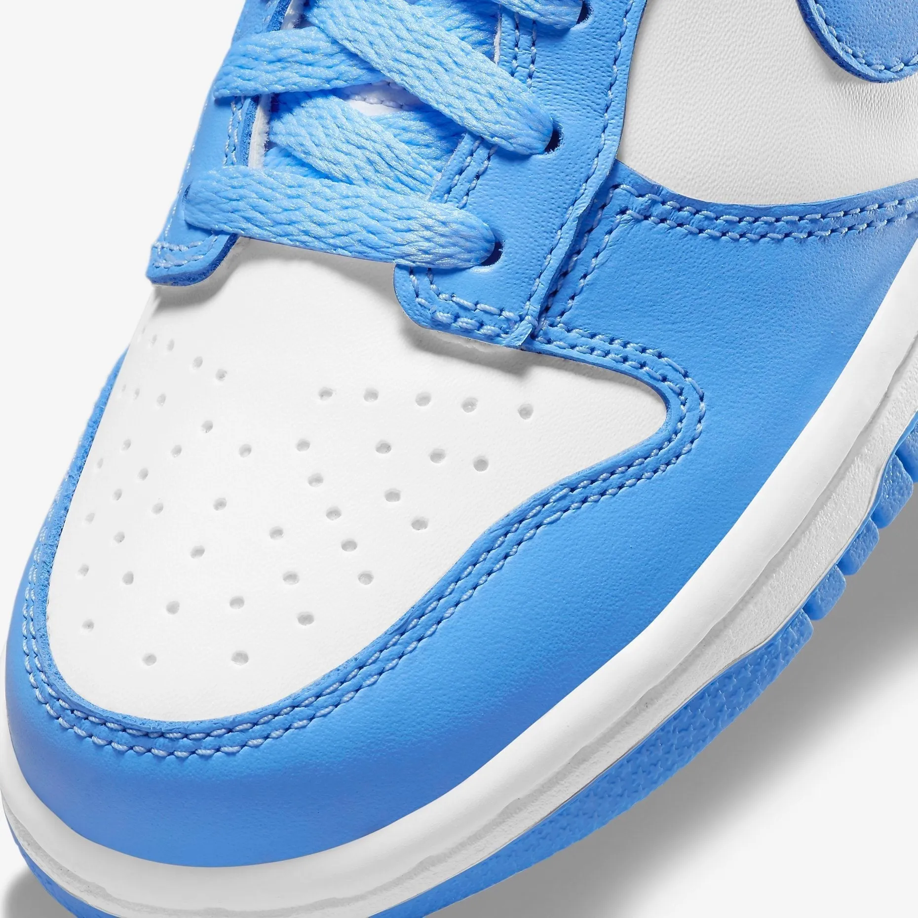 (GS) Nike Dunk Low 'UNC University Blue' (2021) CW1590-103