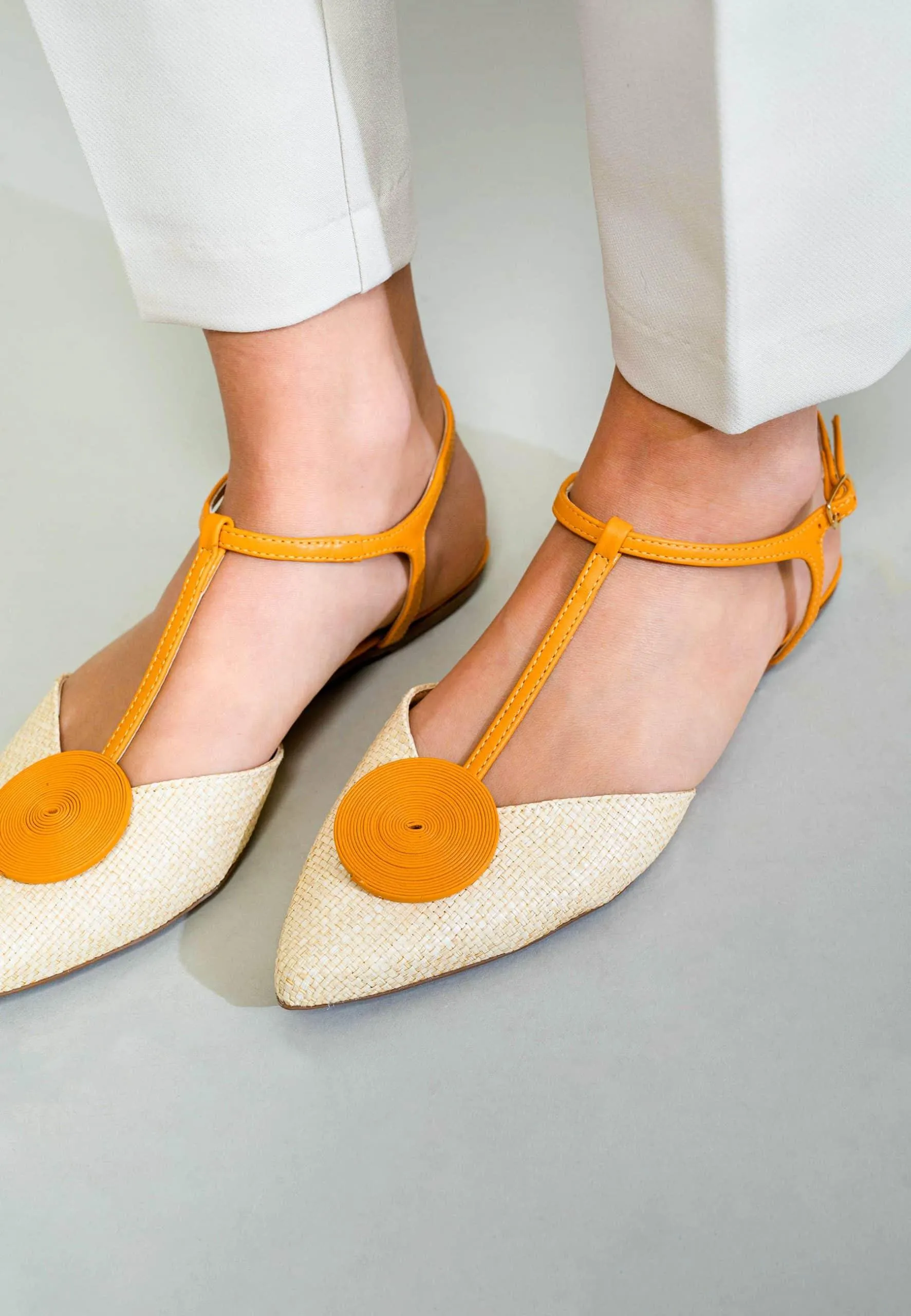 Ladies Raffia Flat Sandals in Beige and Orange