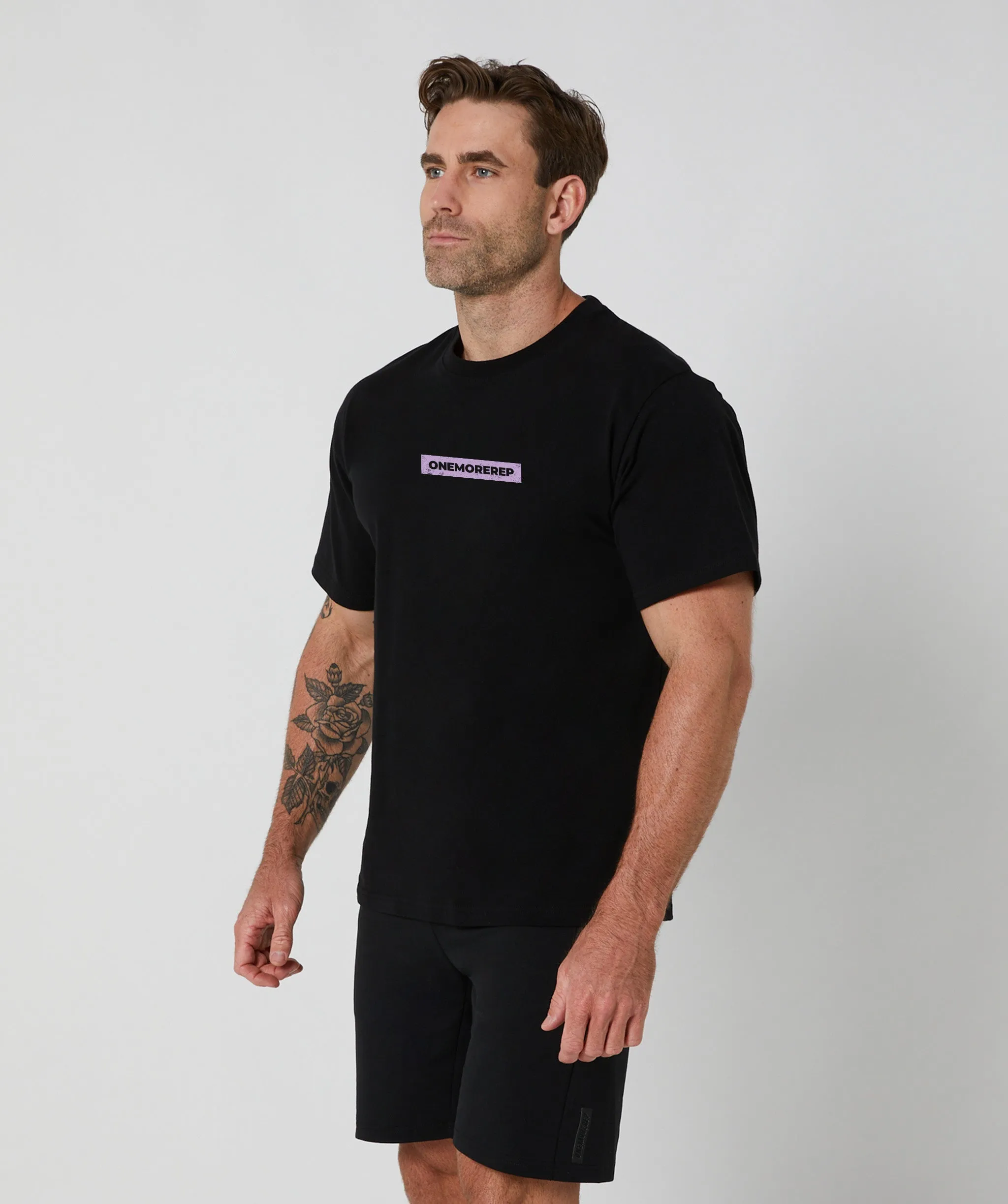 Lifting Club Tee Black/Lilac