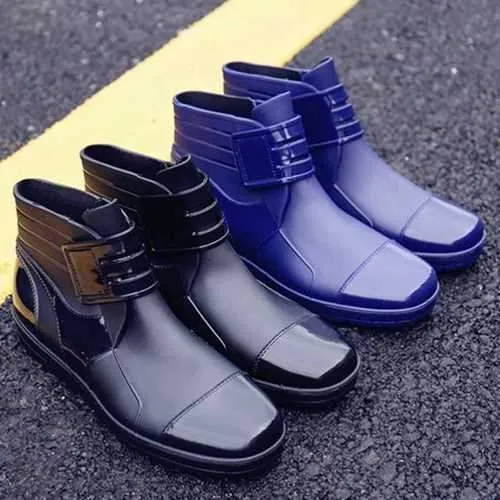 Men Casual Waterproof Snow Boots Rainy Days Shoes